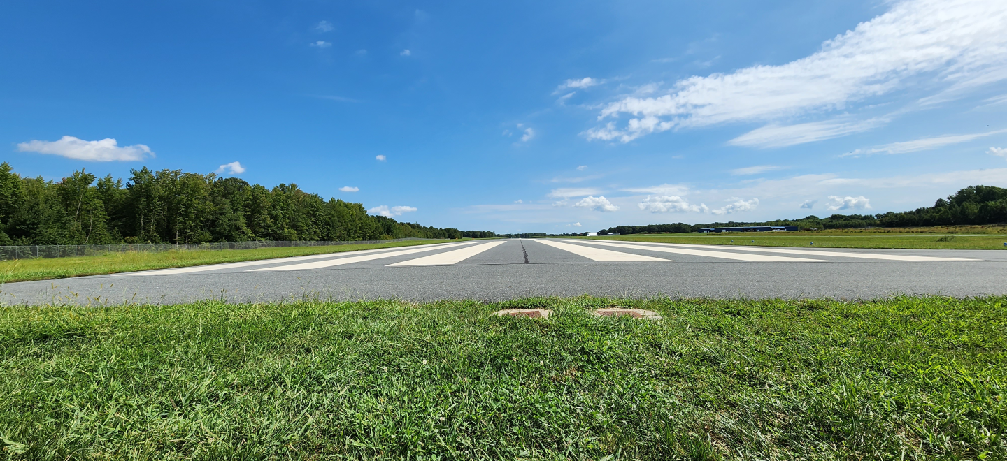 Welcome to Delaware Airpark 33N Operated and Managed by the Delaware River and Bay Authority